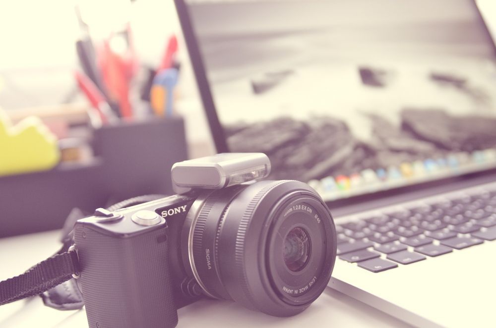 Polaroid kamera: En dybdegående analyse av et ikonisk fotoverktøy